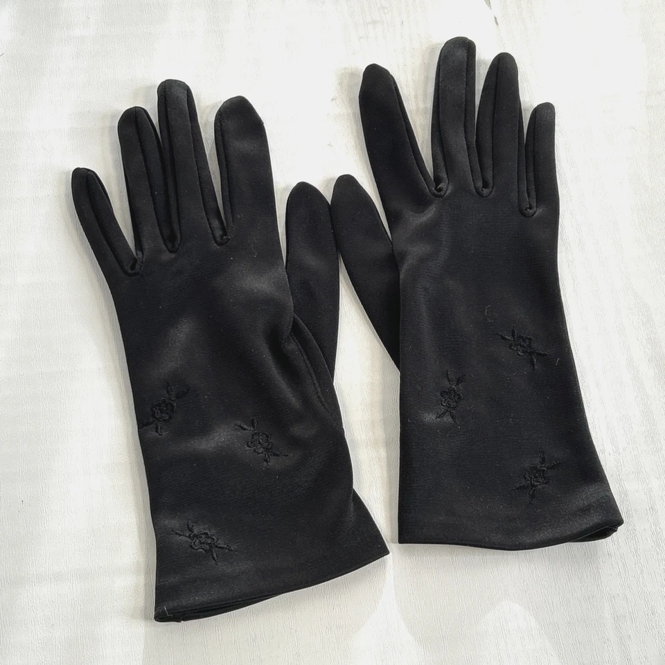 2 Pairs Vintage Gloves Womens Black Small Embroidered (x2) (NO CARE LABELS) - Image 3 of 4