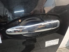 Porte arrière et accessoires Nissan NP300