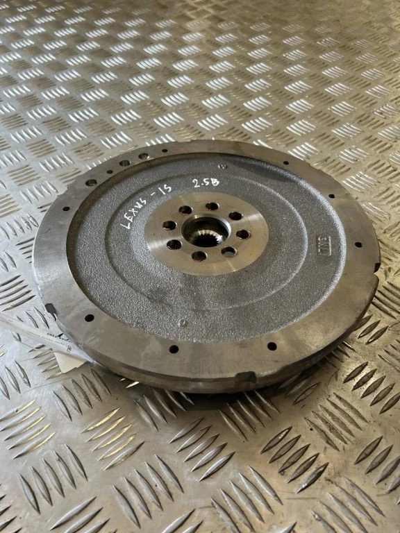 Lexus IS III XE30 2014 Schwungrad Benzin 133kW UTO57367 - Bild 4 von 4