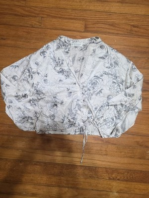 Jon & Anna Women's Silky Cram Top Nlack Floral Pattern Tie Waist V-neck Sz L