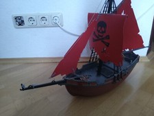 Rotes Playmobil Piratenschiff
