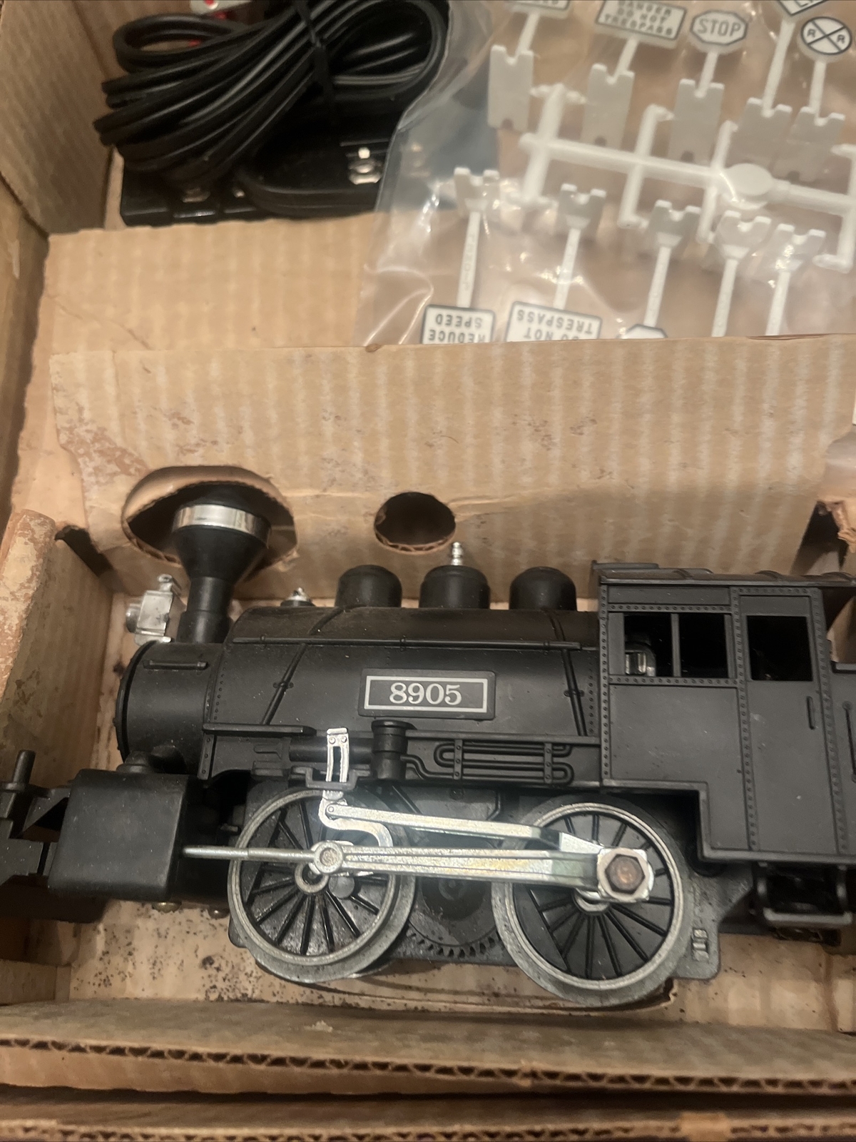 Vintage Lionel Smoky Mountain Line 8905 Electric Train Set eBay