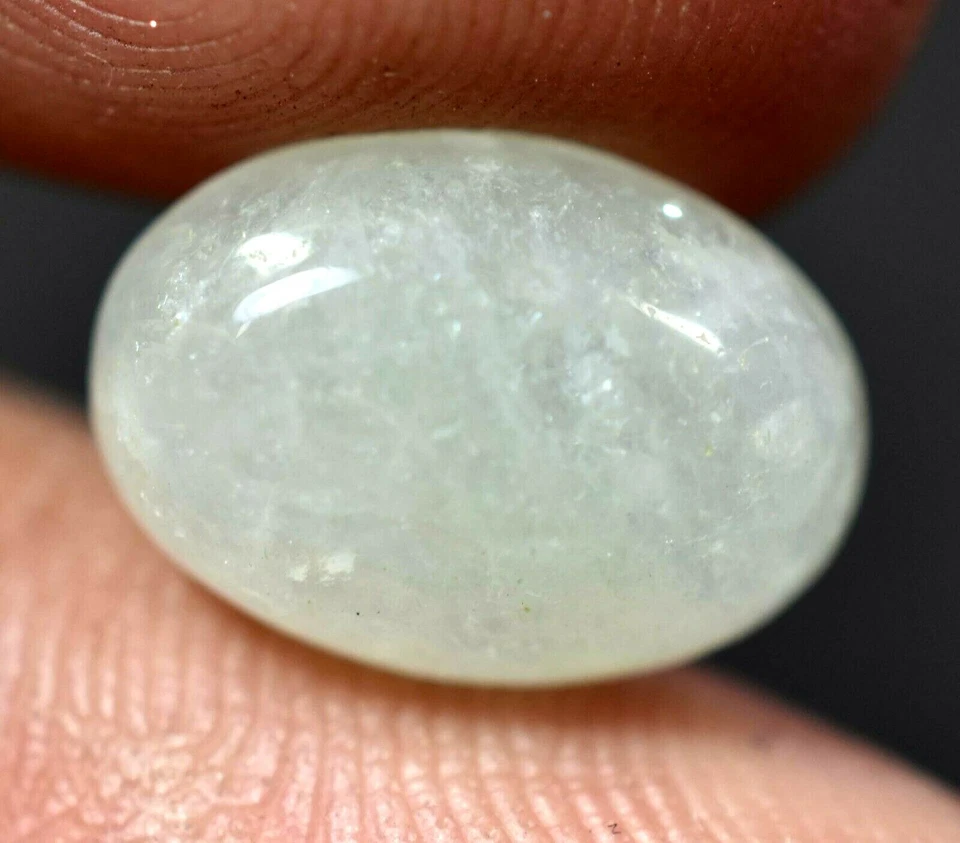 Rarest Semi Precious 5.75 Ct Natural Green Aventurine Cabochon Quartz Gemstone - Image 2 of 4