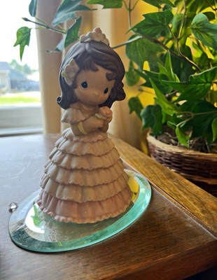 Precious Moments Porcelain Figurine Vaya Con Dios Religious Girl 1994