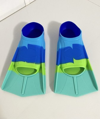 Fanwill Kids Swim Fins,Short Fins Swimming Flippers for Lap Swimming NWOT