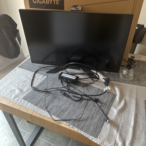 Gigabyte M27Q X Gaming Monitor 240hz 68.6 cm (27") 2560 x 1440 QHD 4719331814724 - Picture 2 of 9