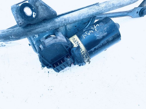 8d1955113 vorne Scheibenwischermotor Teilenummer 0390241117 Audi  DE1068842-48