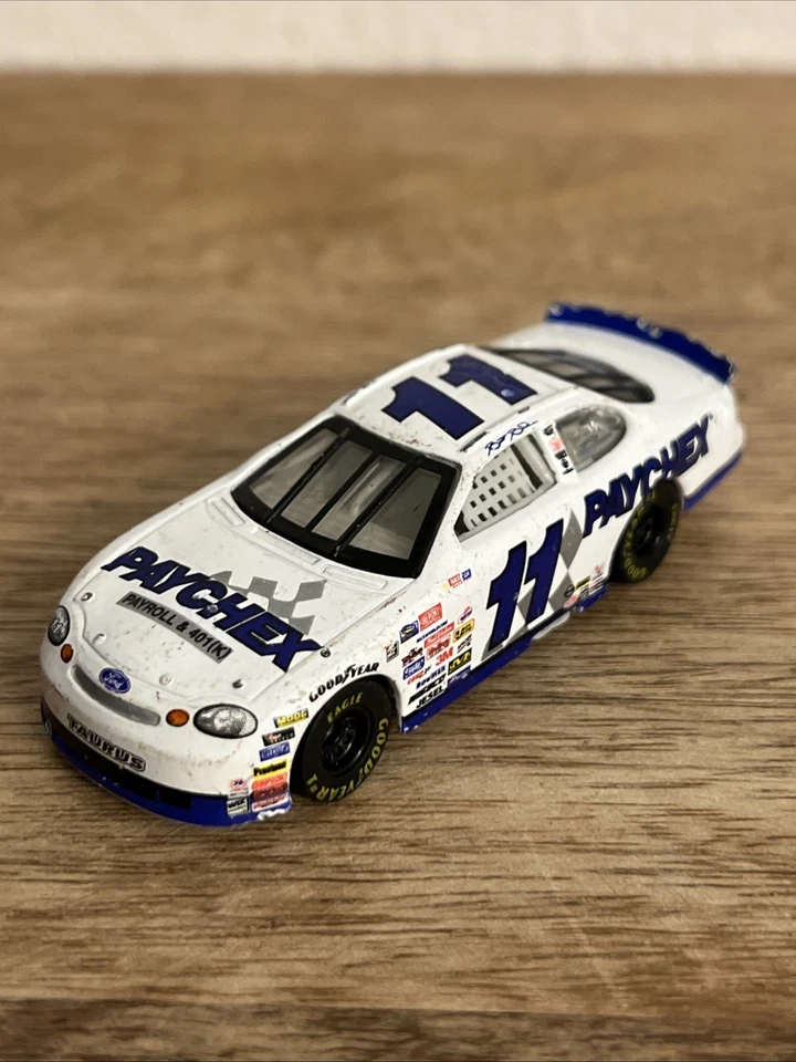 Hot Wheels NASCAR Brett Bodine Paychex #11 White 1:64 Diecast Car Rare 1997 Toy - Image 2 of 4