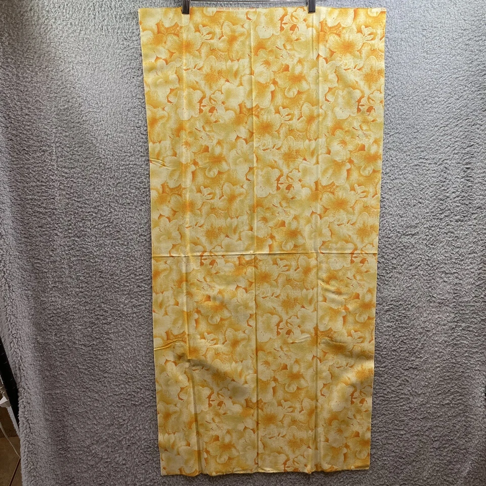 Tecido vintage de 1/2 jarda designs SL para Kona Bay amarelo floral havaiano - Imagem 3 de 4