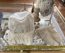 Vintage 1950s Baby Bonnet Booties