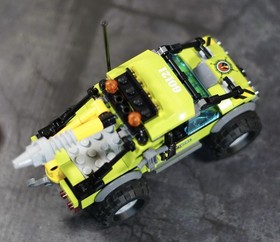 LEGO CITY: Volcano Exploration Truck (60121) With Mini  Figure