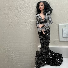 FASHION ROYALTY INTEGRITÀ TULA BELLE FASHION SAGA VESTITA CON BAMBOLA JOE TAI 16"