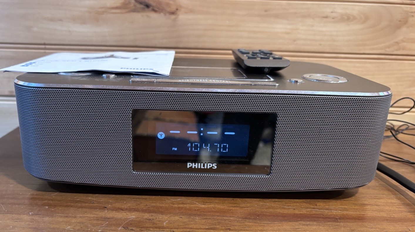 Philips i Pod Docking DC 290 B/ 37 Dual Alarm Clock With Remote Working Demo Video photo Philips i Pod Docking DC 290 B/ 37 Dual Alarm Clock With Remote Working Demo Video featured image