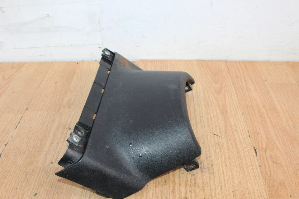 Cubierta de faro trasero central Suzuki Quadrunner LT-F250 2001 4x4 Foto 3 de 4