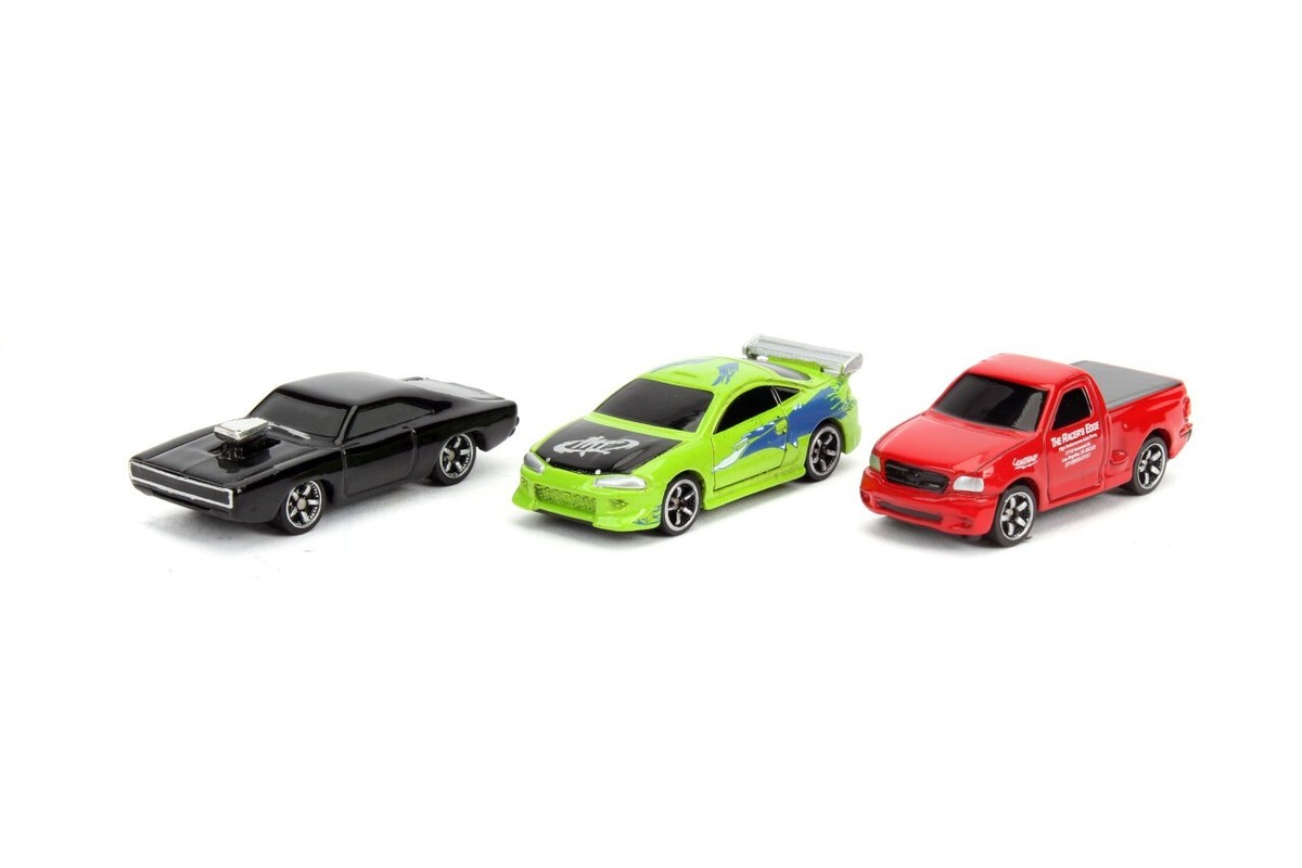 FAST & FURIOUS