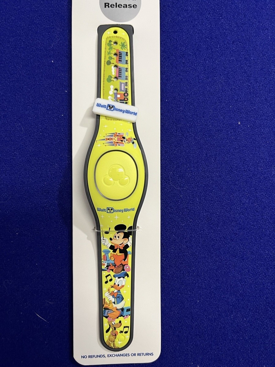 2022 Disney World 50th Anniversary Vault MagicBand Mickey Donald