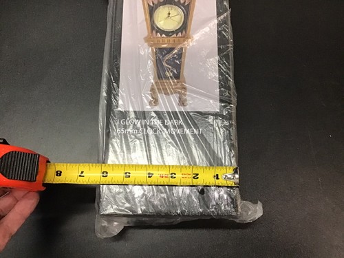 SEALED Disney Haunted Mansion Clock 13 Hour Grandfather Glow in Dark clock - 第 7/9 張圖片
