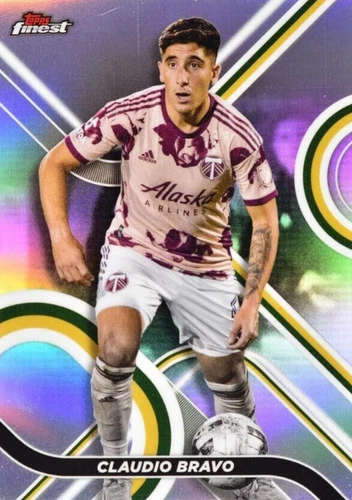 Claudio Bravo Trading Cards