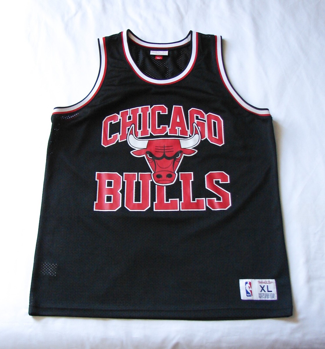 Men's Mitchell & Ness NBA Chicago Bulls Basketball Black Mesh