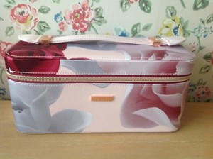 floral vanity case