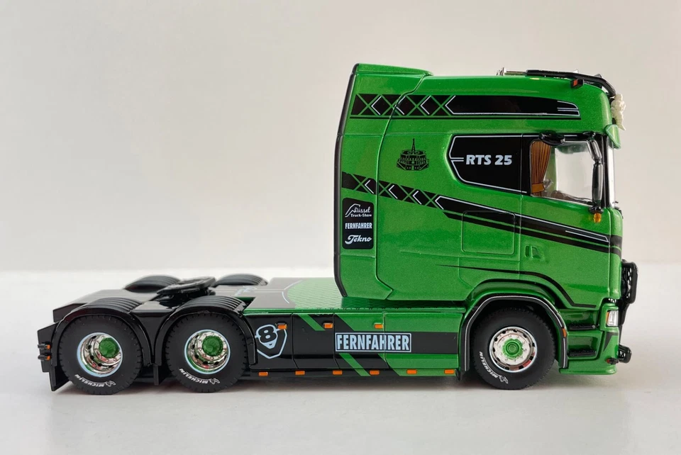 Tekno 87719 Scania Next Gen Longline 6x2 Truck Rüssel Truckshow 2025 Scale 1:50 - Image 3 of 4