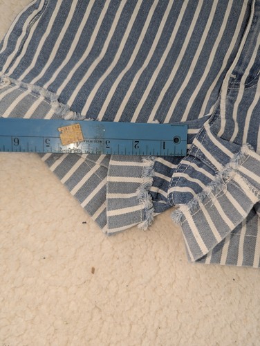 Celebrity Pink Womens Juniors Shorts 7 Blue White Striped Cuffed Denim Casual - Picture 4 of 9