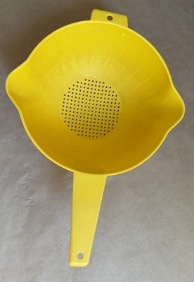 Vintage Yellow Plastic Colander Strainer Retro Kitchen