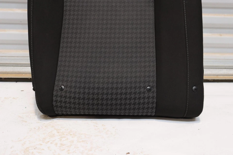 2011-2023 DODGE CHALLENGE ASSENTO TRASEIRO DIREITO ENCOSTO ALMOFADA PANO FABRICANTE DE EQUIPAMENTO ORIGINAL - Imagem 4 de 4