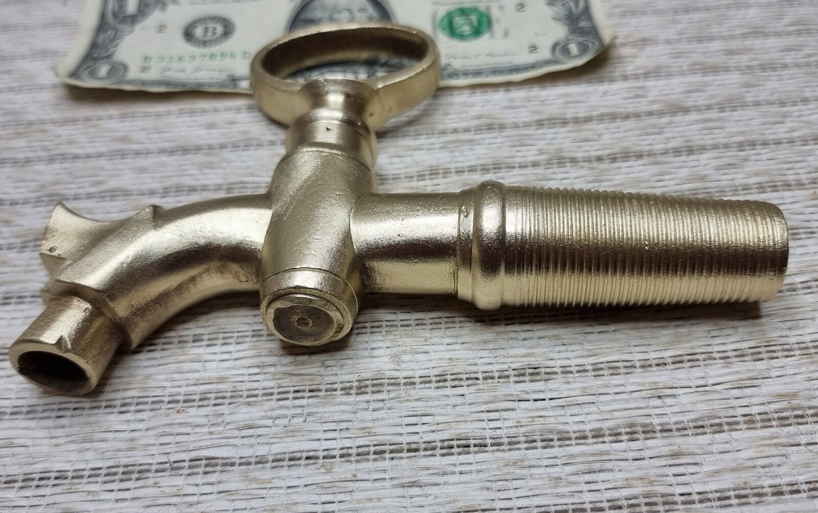 Picture 2 of 4
