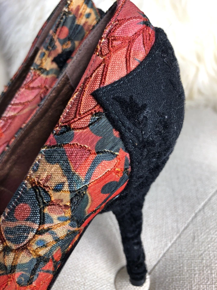 Zapatos de salón Desigual de tela con retazos punta puntiaguda terciopelo asiático floral talla 39 Foto 2 de 4