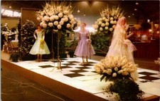 Oakland CA Bride Dresses 24th California Garden Show Expo Building postcard HQ12