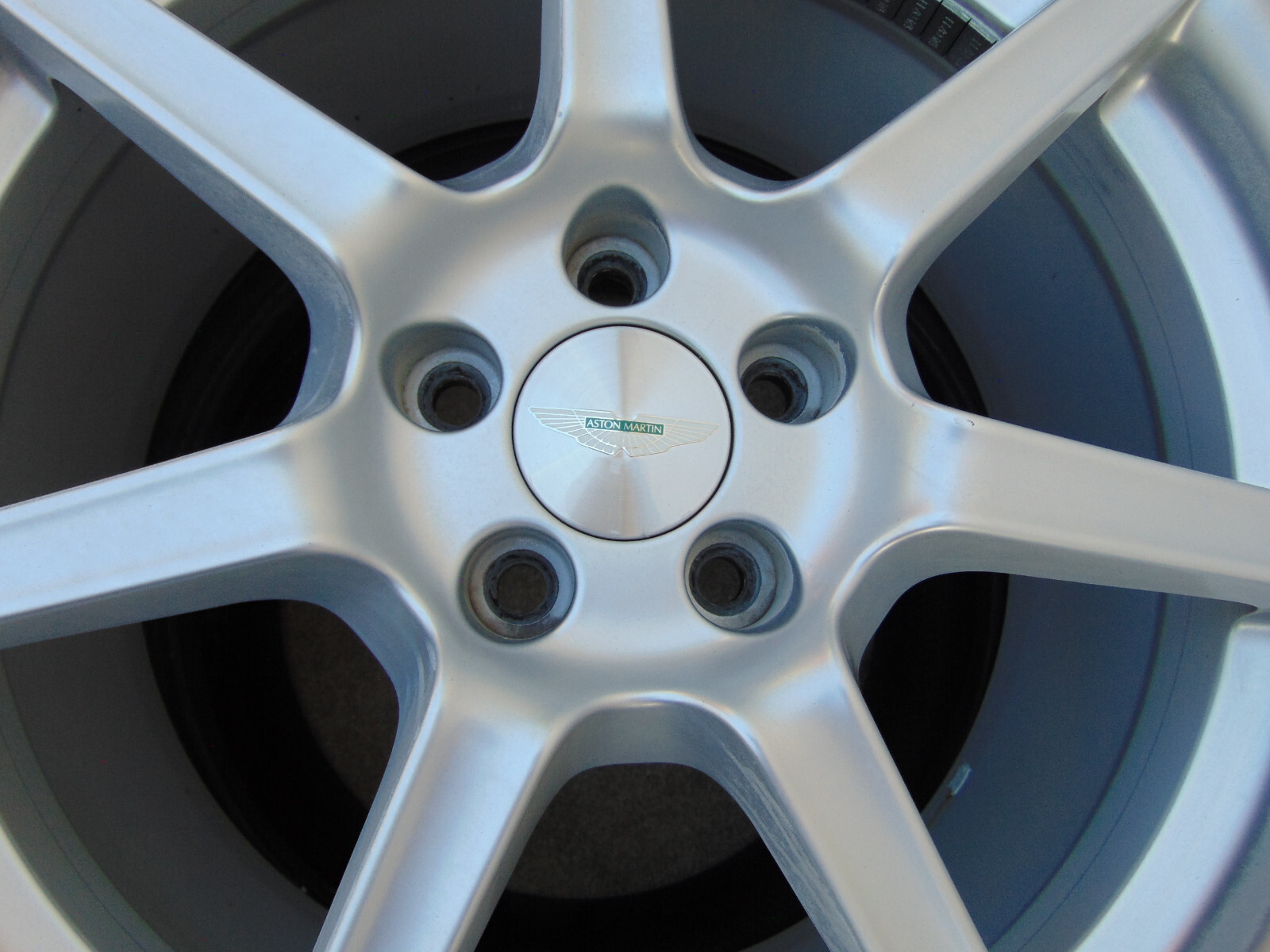 1 USED Silver OEM Aston Martin Vantage 19X9.5 REAR Rim TPMS 6G33-1007 FREE SHIP