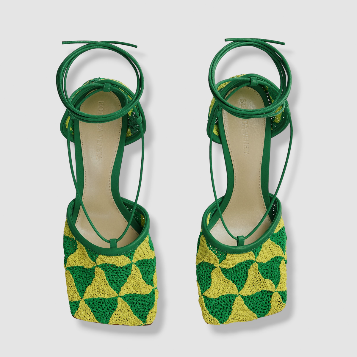 サンダル・ミュール BOTTEGA VENETA Two-Tone Stretch Crochet Sandals Bottega Veneta Two Tone Stretch Crochet Sandal – LOZURI®