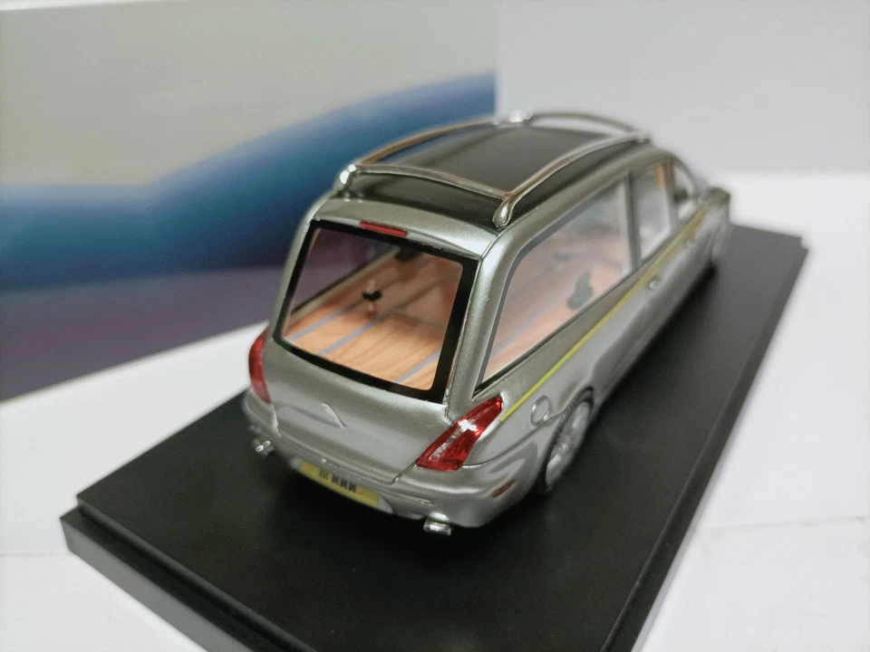 Coche fúnebre GLM 1:43 Jaguar Coffin modelo Jaguar XJ X351 Wilcox Eagle gris plata Foto 3 de 4