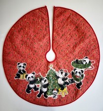 Vtg Red Quilted Whimsical Panda Bear Decorating Christmas Tree Skirt 32