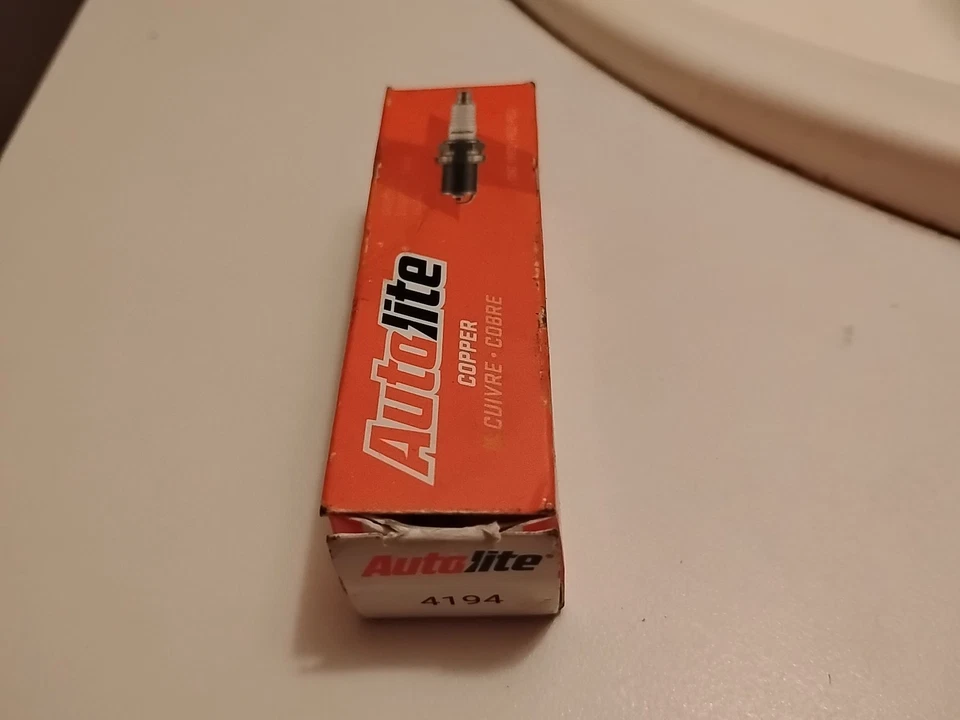 Spark Plug-Copper Non-Resistor Autolite 4194 - Image 2 of 4