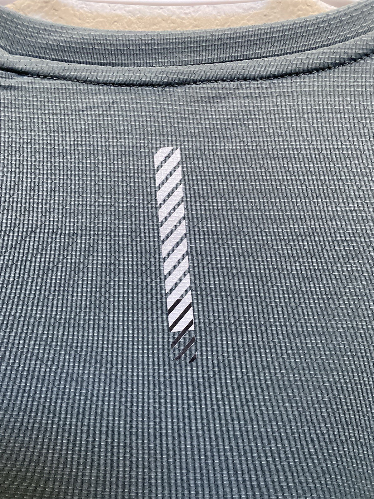 Kenneth Cole Active Large T-Shirt Dark Green Short Sleeve Tech SS Tee $49