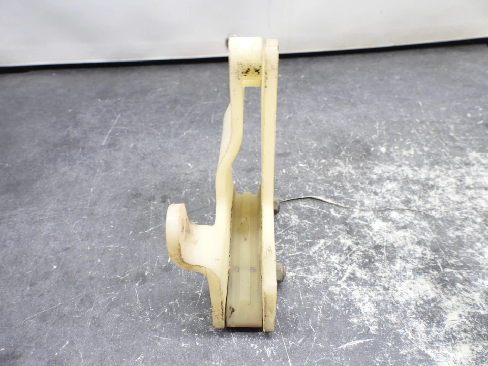 Honda CR 80 CR80R 1982 OEM guía de cadena 2899 Foto 3 de 4