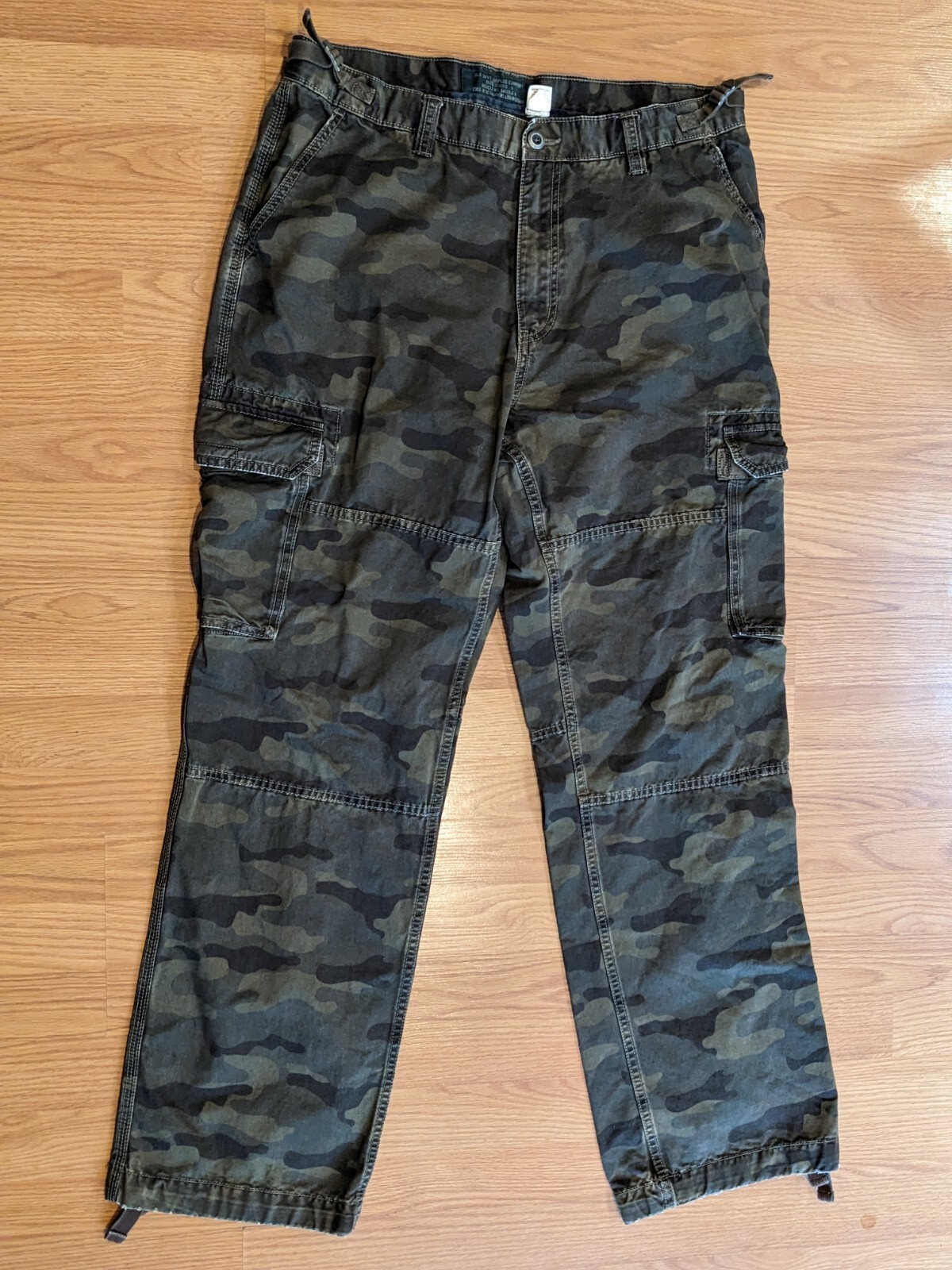 Men's Old Navy Surplus Company Green/Khaki Cargo Camo Pants 36/34 (33
