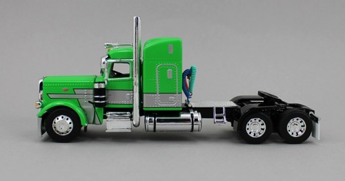 DCP 1:64 *GREEN & SILVER* Peterbilt 389 48" Midroof w/POLAR DEEP DROP TANKER NIB - Picture 6 of 9