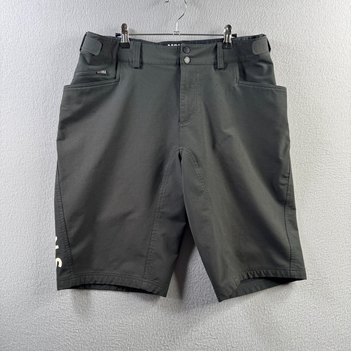 Mons Royale Shorts Mens 2XL Black Merino Wool Blend Mountain Bike