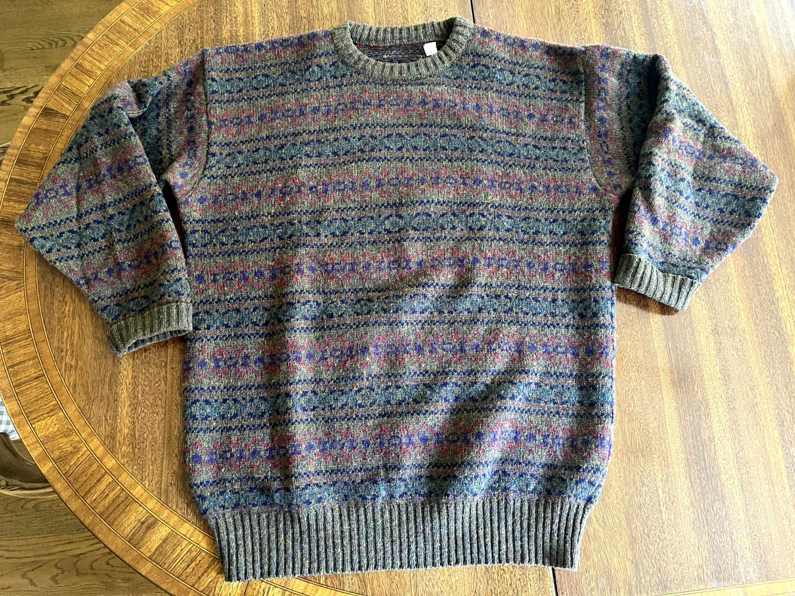 English 100% wool sweater - Mens size L