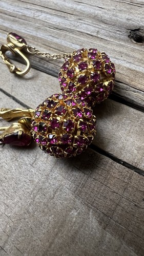 Vintage Pink Rhinestone Encrusted Earrings Clip On Gold Tone Disco Ball Jewel ๐ - Picture 6 of 10