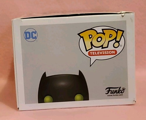 FIGURA DE VINILO FUNKO POP TELEVISIÓN TEEN TITANS GO STARFIRE AS BATGIRL #581 DC - Imagen 5 de 6