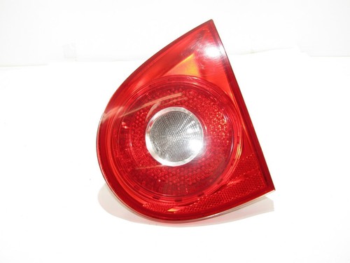 VW GOLF V 1K1 2006 TAILGATE BOOT LID LIGHT Right Rückleuchte Rechts 1K6945094E