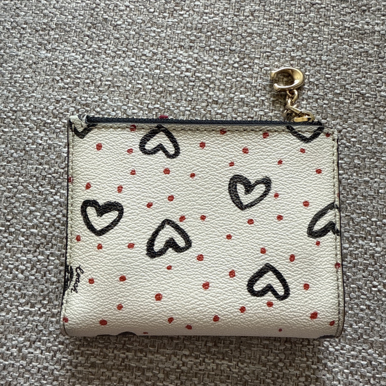 Coach Snap Wallet With Heart Print image 3