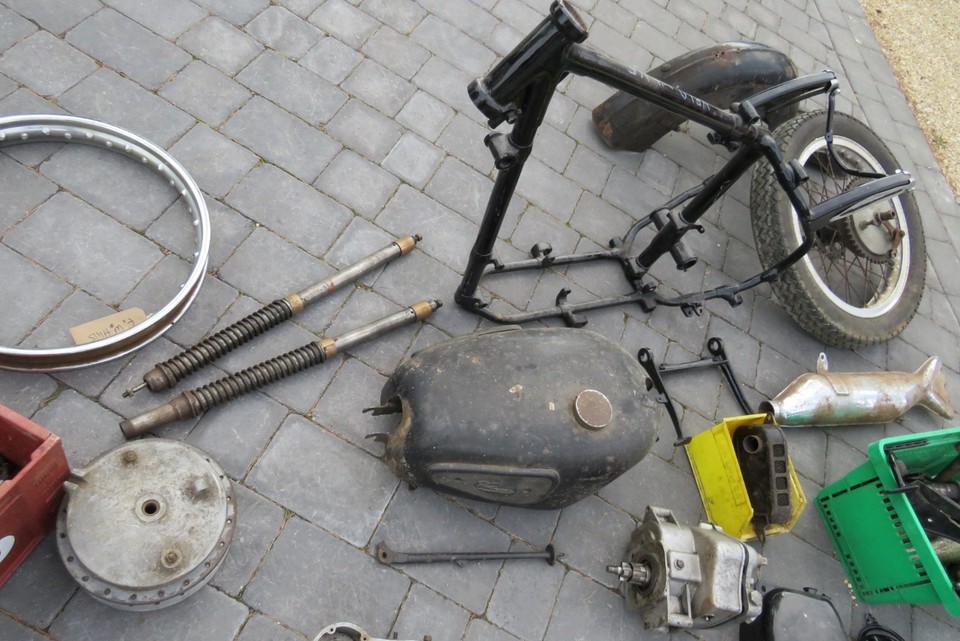 VELOCETTE 500CC SINGLE INCOMPLETE BASKET CASE WITH LOG BOOK | eBay UK