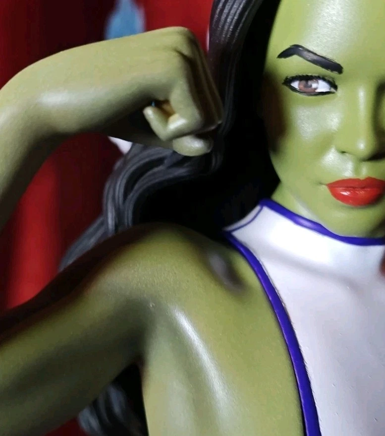 Sexy estatua de She-Hulk escala 1/4 19" producida y pintada profesionalmente Marvel Foto 3 de 4