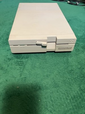 Commodore 1571 Disk Drive, NEEDS REPAIR, AS-IS