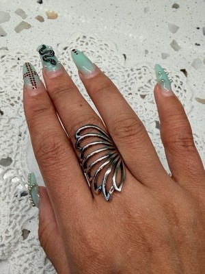 Statement Ring Silver Metal Leaf Shape Fashion Band Size 7 Unique Design